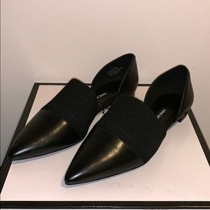 Nine West - 6.5 - Cut Out Flats
